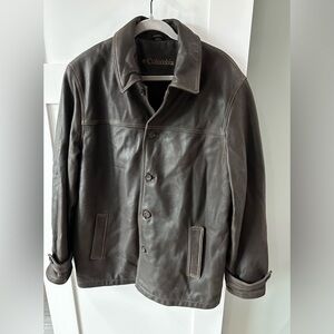 Columbia Men’s Brown Leather Jacket Heavy Size Medium 5 Button Quilted Inside